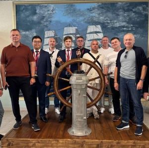 Василий Чернецов посетил Дальневосточный морской тренажёрный центр (ДВМТЦ) во Владивостоке